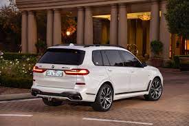 This m50d variant comes with an engine putting out and of max power and max torque respectively. Additional Pictures Bmw X7 M50d And Bmw X7 Xdrive30d In South Africa