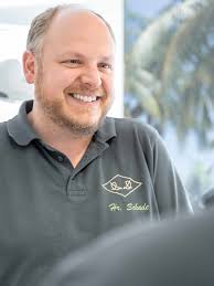 Zahnarzt Rüsselsheim Dr. Dirk Dieudonné — Zahnarztpraxis im Ärztehaus