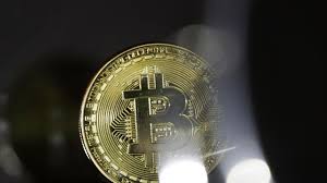 Bitcoins sind eine digitale währung, eine sogenannte kryptowährung. Tesla Offensive Bitcoin Auf Rekordhoch Zdfheute