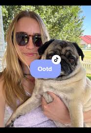 OOTD in @American Eagle and @Crocs Mary Jane’s 🩷 @canyonleaf necklace