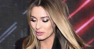She is a polish beauty pageant titleholder who was crowned miss polonia 2011 and represented her country in miss universe 2012. Marcelina Zawadzka Nie Wroci Do Pytania Na Sniadanie Kto Ja Zastapi Kobieta