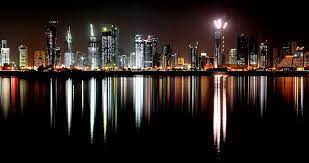 A Night In Doha Corniche Qatar Qatar World Best Photos Travel