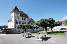 Jun 18, 2021 · am donnerstagnachmittag ist die feuerwehr basss an die neubrückstrasse gerufen worden. Einwohnergemeinde Pieterlen Bildung Senioren Dienste