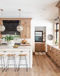 Osaka Urn In 2020 Latest Kitchen Designs Light Wood Cabinets Kitchen Design