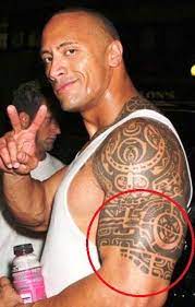 The jumanji star got the tattoo on his right bicep done two decades ago, during his former wrestling days, but in 2017 decided it was time to enhance it, according to people. Dwayne The Rock Johnsons 3 Tattoos Ihre Bedeutung Promi Tattoos
