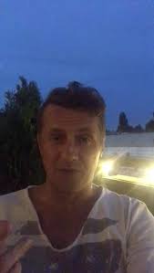 Andreas Henneberg hat schon mal Bock auf Samstag! 💪, Wir freuen uns schon  mega auf sein Set auf der Draußen ist's schöner Bühne am Strand🏖️