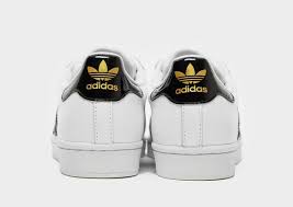 Der superstar unter den sneakers ist der schwarze adidas superstar größe 39 | verschiedene modelle in allen farben des regenbogens jetzt bei zalando Adidas Originals Superstar Spark Damen Weiss Jd Sports Osterreich