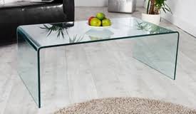 Découvrez notre vaste gamme de tables de salon et tables d'appoint pour recevoir vos convives dans une ambiance chaleureuse. Table De Salon Moderne En Verre Trempe Transparent Julia Gdegdesign