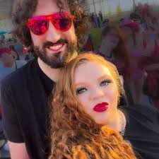 GASANOVA. brand new gravy album dropping 10/2 🔥 who ready? kicking it off  wit a lil PizzaSlime merch collab. each item comes with a copy of the album  (:  https://creamium.net/?utm_source=FACEBOOK&utm_medium=PROFILE&utm_campaign=PSGRAVY