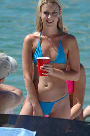Beach Beauty's Blue Bikini Cameltoe (claim) | MOTHERLESS.COM ™
