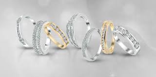 Renewing wedding vows to commemorate the special day is popular with many couples, as is planning a festive party to celebrate appropriately. 10th Wedding Anniversary Occasions Ernest Jones