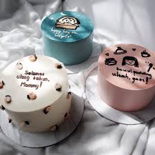 Dihari spesialnya pada jumat (4/6/2021) ia pun mendapatkan kejutan dan hadiah dari orang terkasihinya. 7 Rekomendasi Toko Kue Ulang Tahun Custom Yang Menarik Untuk Dicoba Bukareview