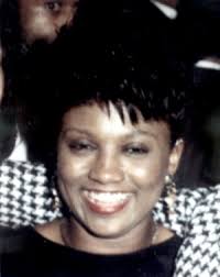 Dana Chisholm's Instagram, Twitter & Facebook