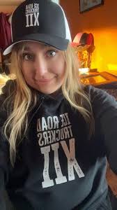 I am so incredibly thankful that my ranch was hand selected to host Ice  Road Truckers Lisa Kelly for a visit today with my amazing Gypsy horses.  Lisa has her own Gypsys