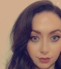 Nicole Hirst's Instagram, Twitter & Facebook