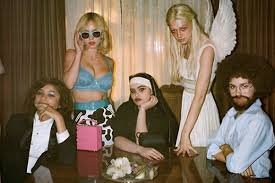 Euphoria is an american teen drama television series created and written by sam levinson, loosely based on the israeli miniseries of the same name. Lo Que Empezo Euphoria Lo Rematara El Coronavirus Los Ojos Hablaran En La Era De Las Mascarillas Eleconomista Es