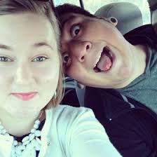 Kelly Sidwell's Instagram, Twitter & Facebook