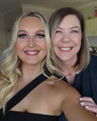 Darcie Bennett (@darcie.bennett) • Instagram photos and videos