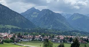 Das bedeutet ruhe und erholung im und um das haus, aber auch nur einen katzensprung entfernt zur fußgängerzone in oberstdorf. Urlaub In Oberstdorf Anreise Tipps Und Ein Voller Kuhlschrank Nach Der Corona Pause Nachrichten Aus Immenstadt Allgauer Zeitung