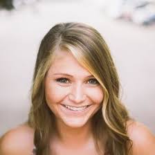 Anna Vanfossen's Instagram, Twitter & Facebook