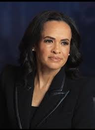 Kim Mandel's Instagram, Twitter & Facebook