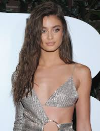 Taylor Hill Attends The The Business Of Fashion 500 Gala In New York City On September 9 2017 Taylor Hill Taylor Hill Style Taylor Marie Hill