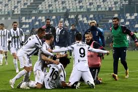 Sport | 20 gennaio 2021 tra poche ore, a reggio emilia, juventus e napoli scenderanno (finalmente) in campo per contendersi la supercoppa italiana. Manu S Grab Bag Supercoppa Champions Black White Read All Over