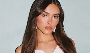 Madison Beard's Instagram, Twitter & Facebook