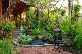 Bali House Tropical Garden Indonesian Style Balinese Style Garden Tropical Living Outdoor Living Bali House House With Porch Outdoor Living