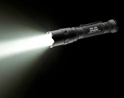 Seperti gambar lampu hias dari kardus ini. Surefire Lampu Suluh E2d Led Defender Ultra Usa Ded1 Empire