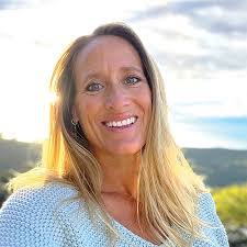 Kristin Isaacson's Instagram, Twitter & Facebook