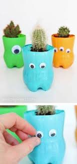 Currently in the project collaborate researchers from the university of guadalajara in conjunction with the university of valle de atemajac. How To Make Plastic Bottle Planters One Little Project Plasticbottleart These Plastic Bottle Planters Are S Plastic Bottle Planter Bottle Crafts Cute Crafts