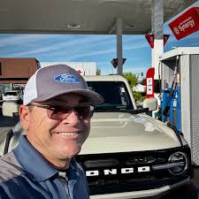 It doesn't get much better than this, folks! A huge congratulations to the  Morain Family from Paso Robles! Madison picked up a new Explorer, and while  we didn't get a picture, the