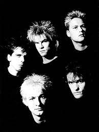 Die toten hosen sind eine musikgruppe aus düsseldorf, die sich aus der deutschen punkbewegung entwickelt hat und 1982 gegründet wurde. Die Toten Hosen Http Akkus De Myblog De