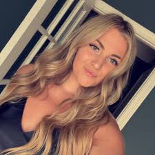 Anna Kassuba and Luke Weaver's Wedding Website