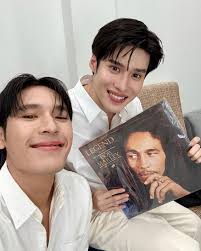 Dua aktor muda Thailand, Ohm Sarit dan First Chalongrat, mewakili generasi  baru Thailand dalam ajang internasional “Timeless Thai Taste 2025” yang  digelar pada 14 Juli 2025 di Melrose Ballroom, New York City.