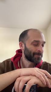 Two (Basic) Ways to Recognize Something is AI. #fyp #fypシ #fyi #ai