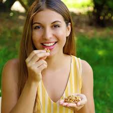 Cancer dietitian shares simple diet swap that can 'slash risk' of major  diseases