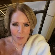 Lisa Behar's Instagram, Twitter & Facebook