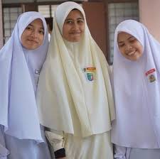 23 february 2020 / pickers one studio. Biodata Farhatul Fairuzah Juara Tilawah Al Quran Peringkat Antarabangsa 2019 Iluminasi