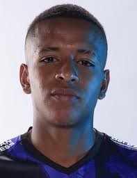 Kenny Arroyo's Instagram, Twitter & Facebook