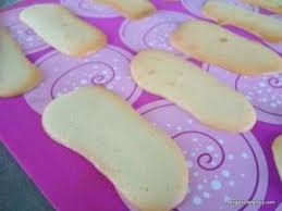 Recette De Langues De Chat Pour Bebe Et Enfants Bergamote Family Langues De Chat Recette Langue De Chat Recette