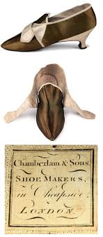 Olive Color Satin Buckle Shoes Great Britain 1780s High Tongue Sharp Toe Medium Height Italian Faceted Heels Lin Chaussure Mode Historique Karl Lagerfeld