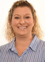 Kristen Simms's Instagram, Twitter & Facebook