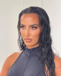 ANGEL @gracemary__ Making my job very, very easy