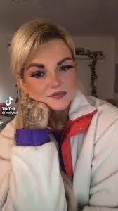 Mary Shull's Instagram, Twitter & Facebook