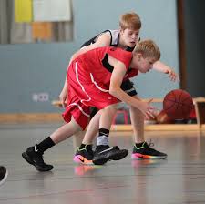 Team mit spielerischer Finesse