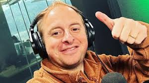 No me hagas esto”: La reacción de supuesta estafadora al ser interpelada  por equipo de CHV Noticias