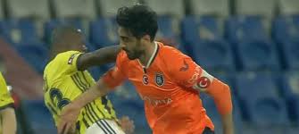 Haftanın en önemli maçında başakşehir ile fenerbahçe karşılaştı. 9ggsxypouyzhjm