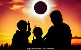 The partial phase of the eclipse will begin on the afternoon of may 26 at 3:15 pm ist and end at at 6:23 pm know the impact of chandra grahan 2021 on your zodiac sign. Chandra Grahan 2020 Date Timing In India And Significance Of Lunar Eclipse